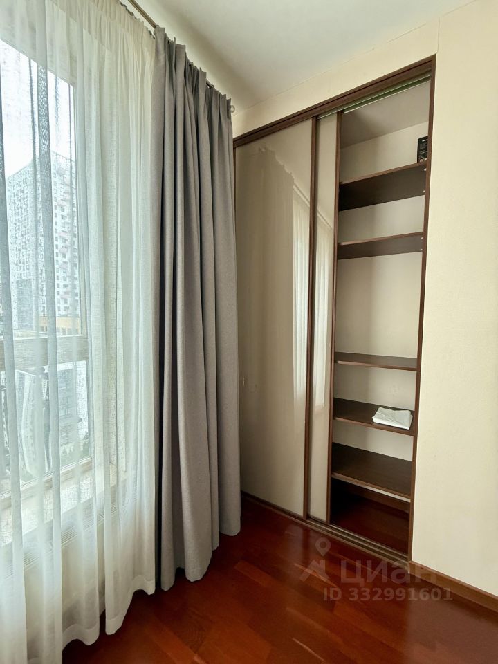 m. Narodnoe Opolchenie: Apartment, 2-rooms