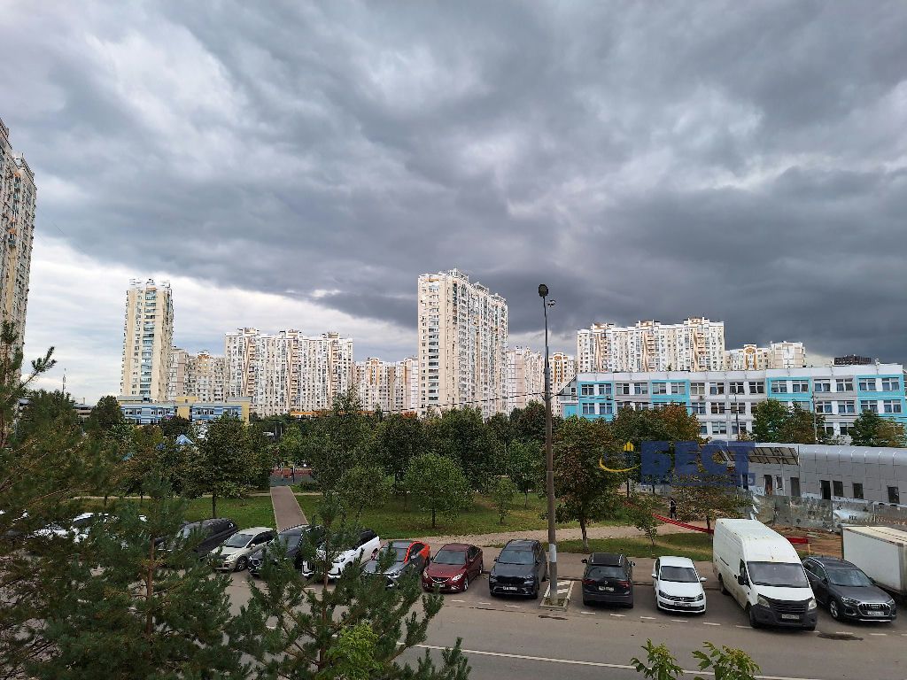 m. Okskaya: Apartment, 3-rooms
