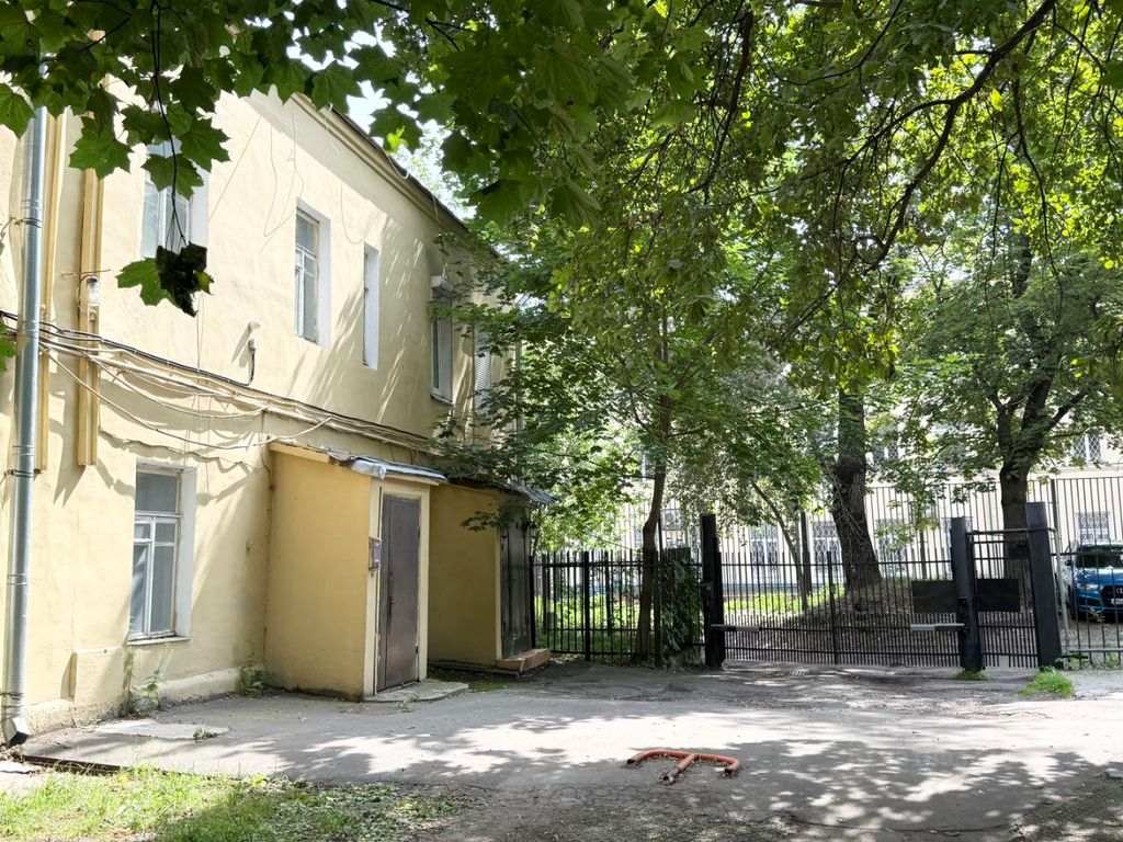 m. Borovitskaya: Apartment, 2-rooms