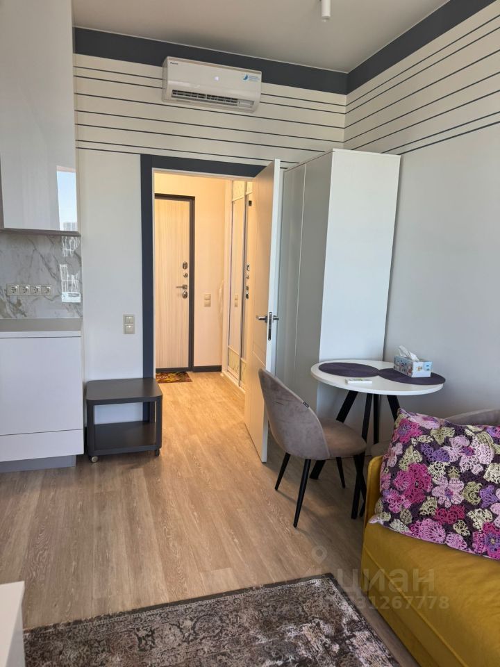 m. Aminyevskaya: Apartment, studio