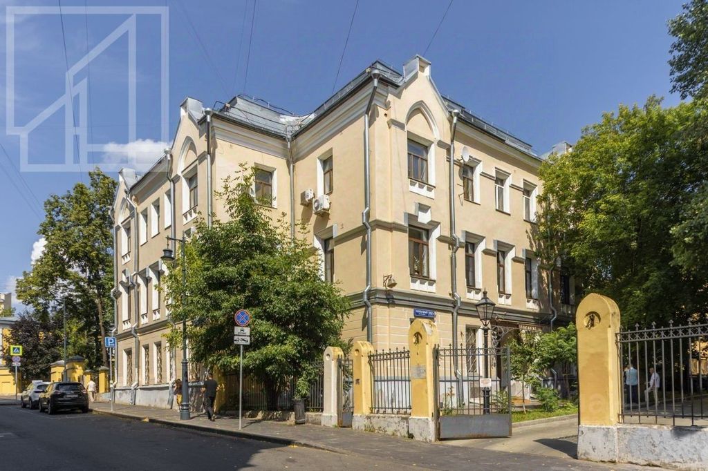 m. Kitay-gorod: Apartment, 4-rooms