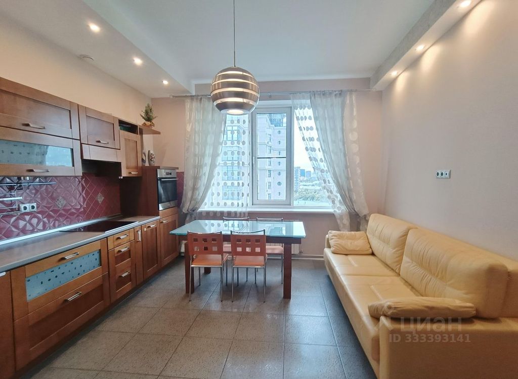 m. Oktyabrskoe pole: Apartment, 2-rooms