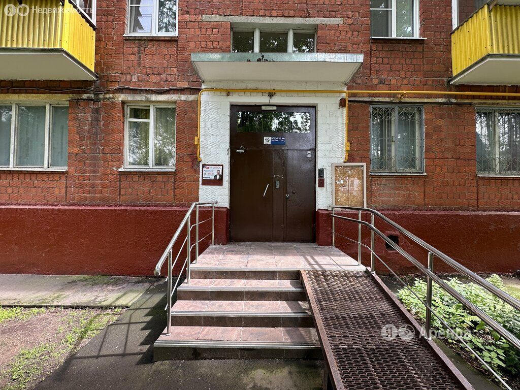 m. Lomonosovsky prospekt: Apartment, studio