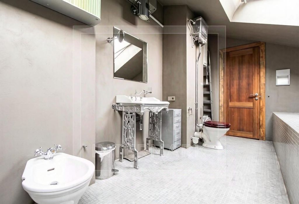 m. Arbatskaya: Apartment, 3-rooms