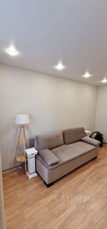 m. Pionerskaya: Apartment, 2-rooms