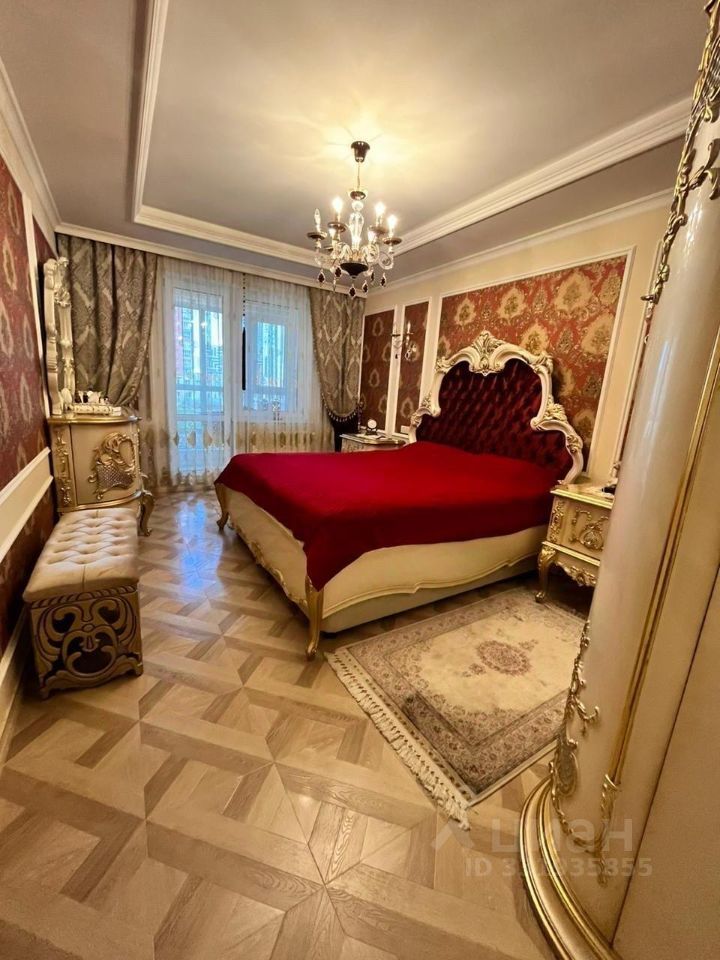 m. Aminyevskaya: Apartment, 3-rooms