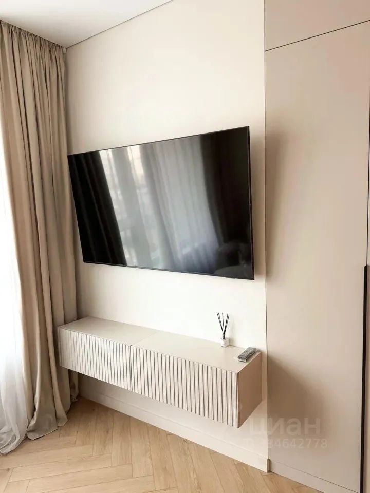 m. Serp i Molot: Apartment, 1-rooms
