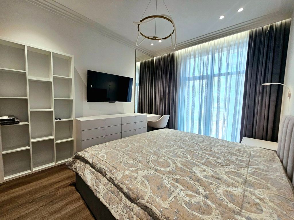 m. Zorge: Apartment, 3-rooms