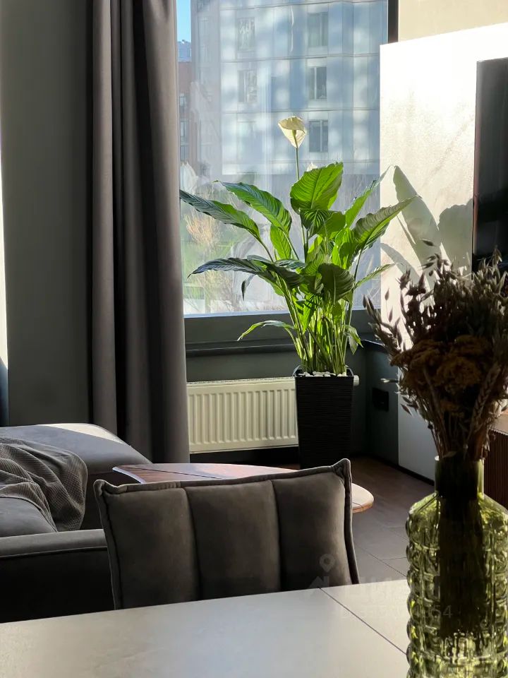 m. ZIL: Apartment, 2-rooms