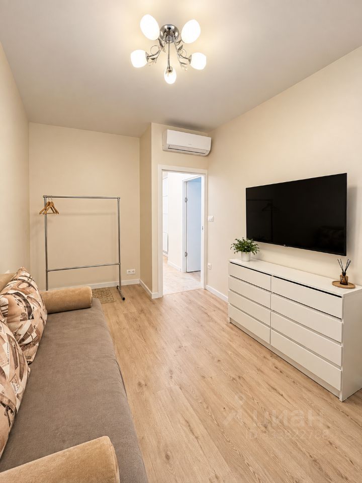 m. Molodezhnaya: Apartment, 1-rooms