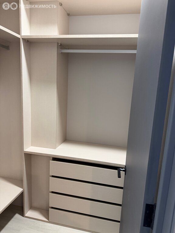 m. Serp i Molot: Apartment, 1-rooms