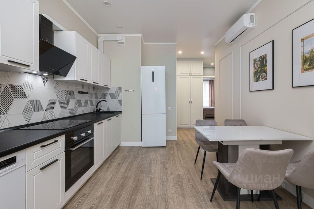 m. Skolkovo: Apartment, 2-rooms