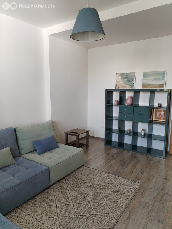 m. Dubrovka: Apartment, 2-rooms