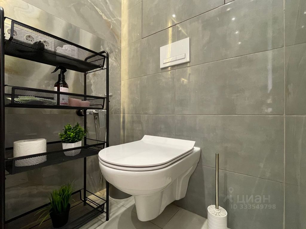 m. Krasnye vorota: Apartment, studio