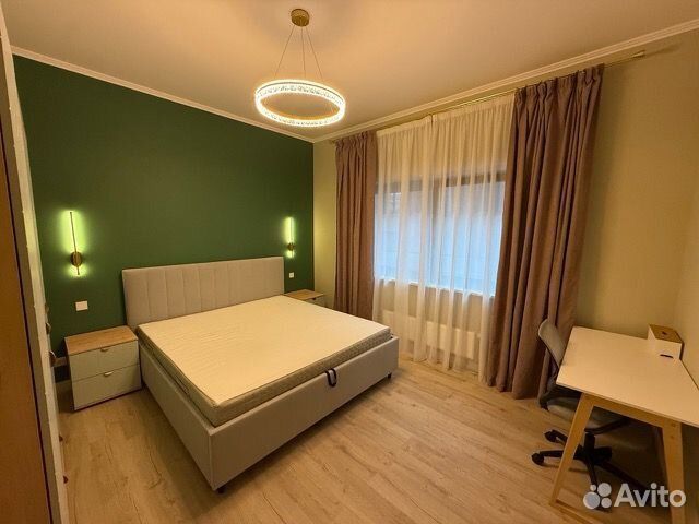 m. ZIL: Apartment, 3-rooms
