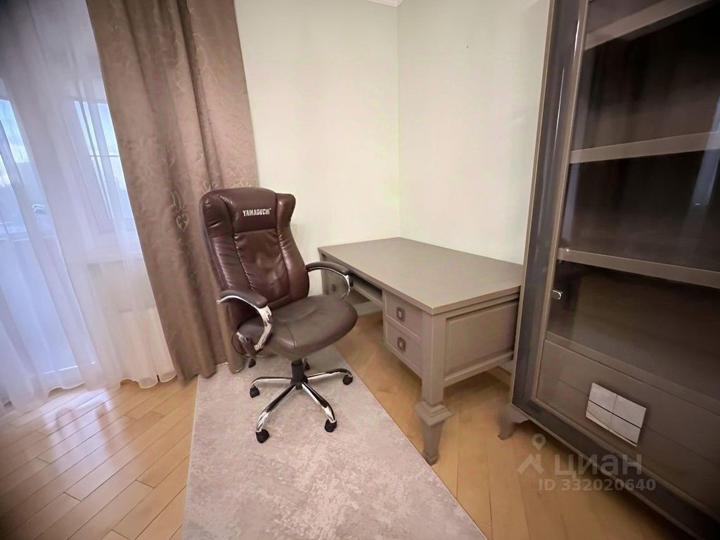 m. Profsoyuznaya: Apartment, 3-rooms