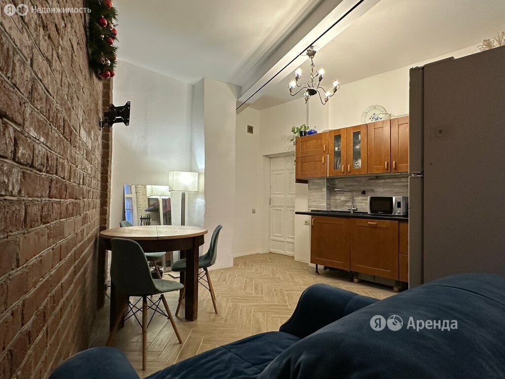 m. Tsvetnoy bulvar: Apartment, 2-rooms