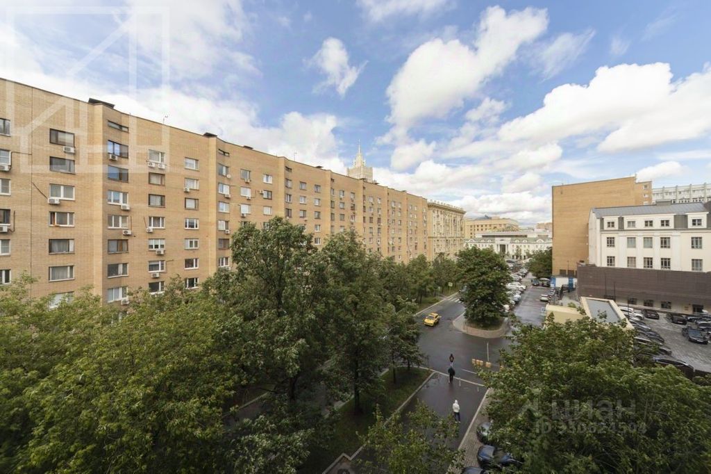 m. Smolenskaya: Apartment, 4-rooms