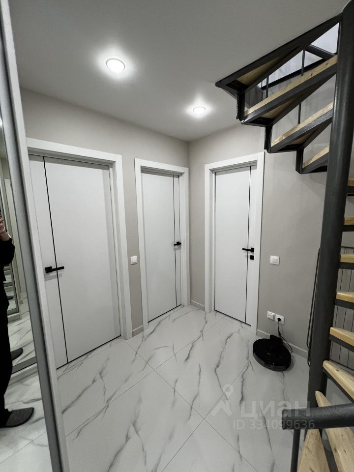 m. Serp i Molot: Apartment, 2-rooms