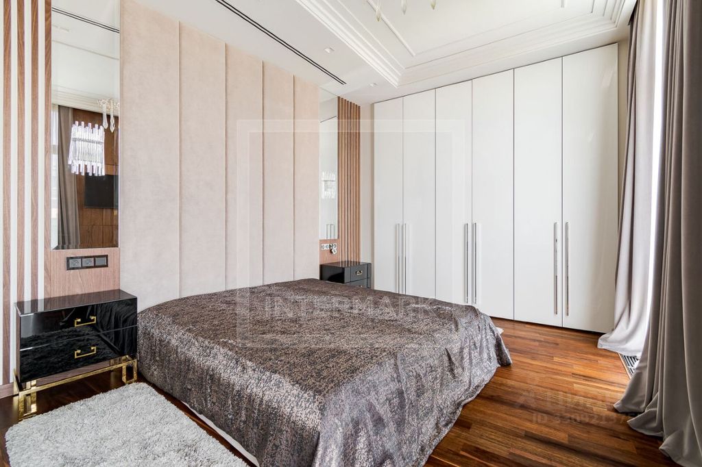 m. Arbatskaya: Apartment, 4-rooms