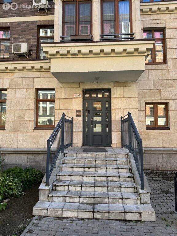 m. Opalikha: Apartment, studio