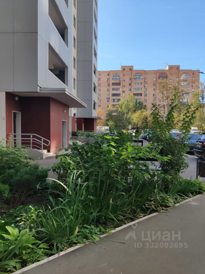 m. Pavshino: Apartment, 2-rooms