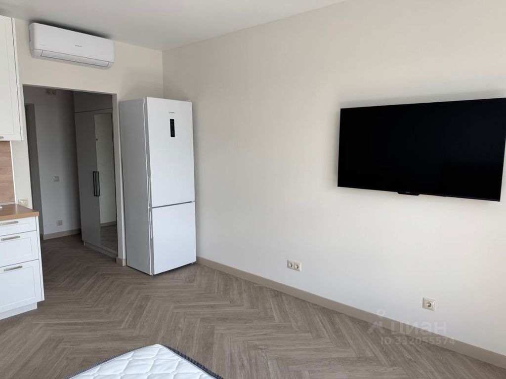 m. Park Pobedy: Apartment, studio