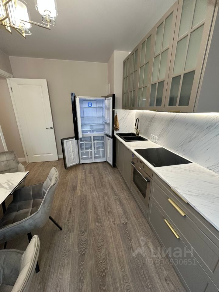 m. Skolkovo: Apartment, 3-rooms