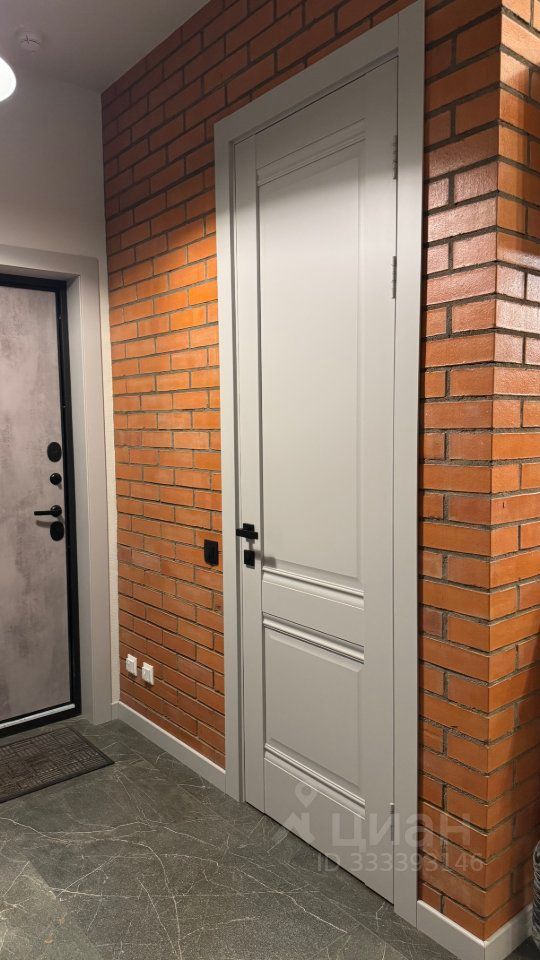 m. Oktyabrskoe pole: Apartment, studio