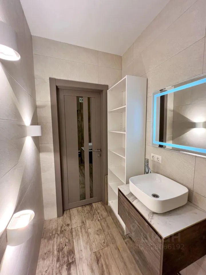 m. Novopodrezkovo: Apartment, 3-rooms