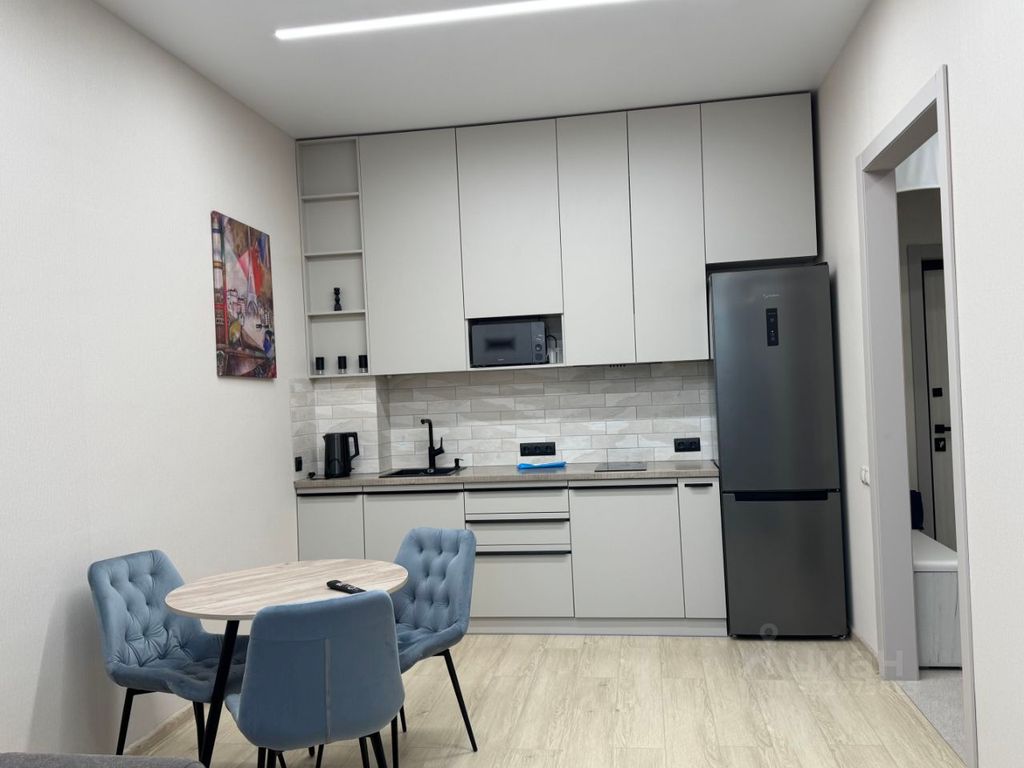 m. ZIL: Apartment, studio