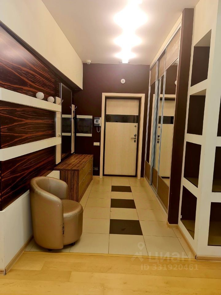 m. Ulitsa Akademika Koroleva: Apartment, 3-rooms