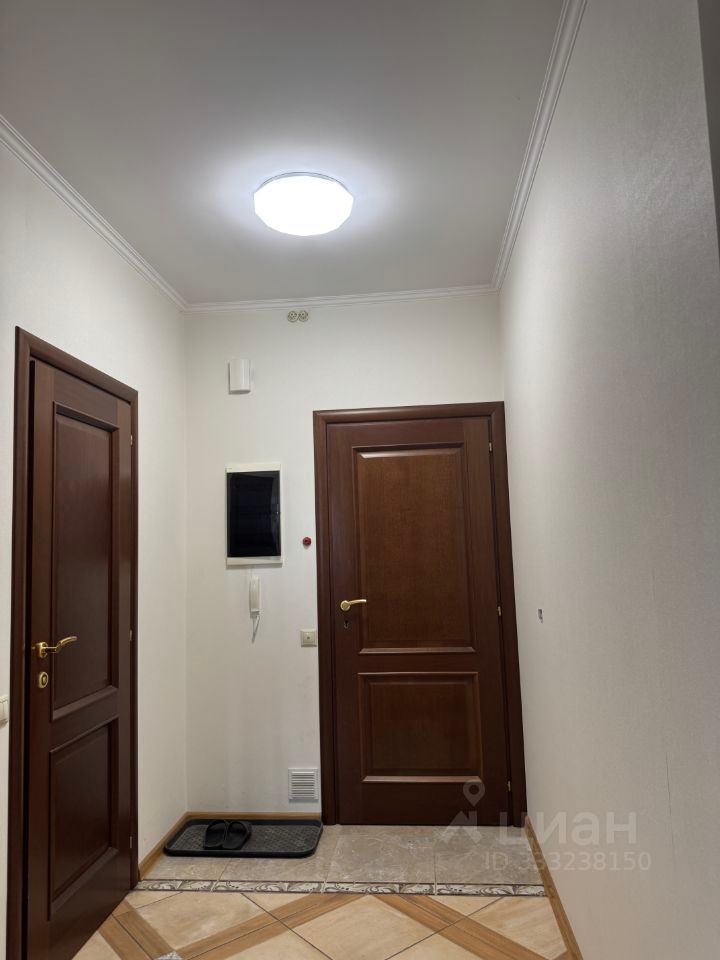 m. Lukhmanovskaya: Apartment, 2-rooms