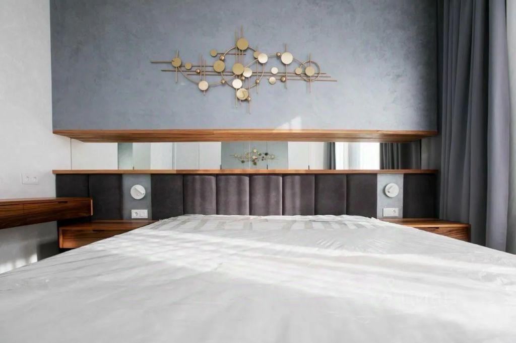 m. Molodezhnaya: Apartment, 2-rooms