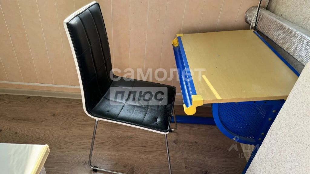 m. Pavshino: Apartment, 2-rooms