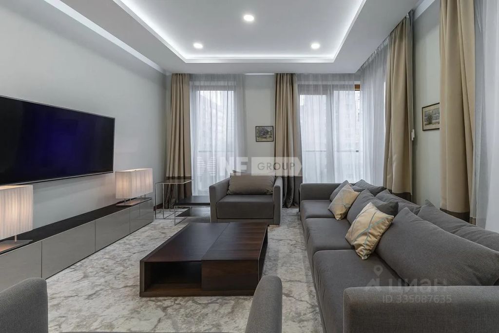 m. Smolenskaya: Apartment, 4-rooms