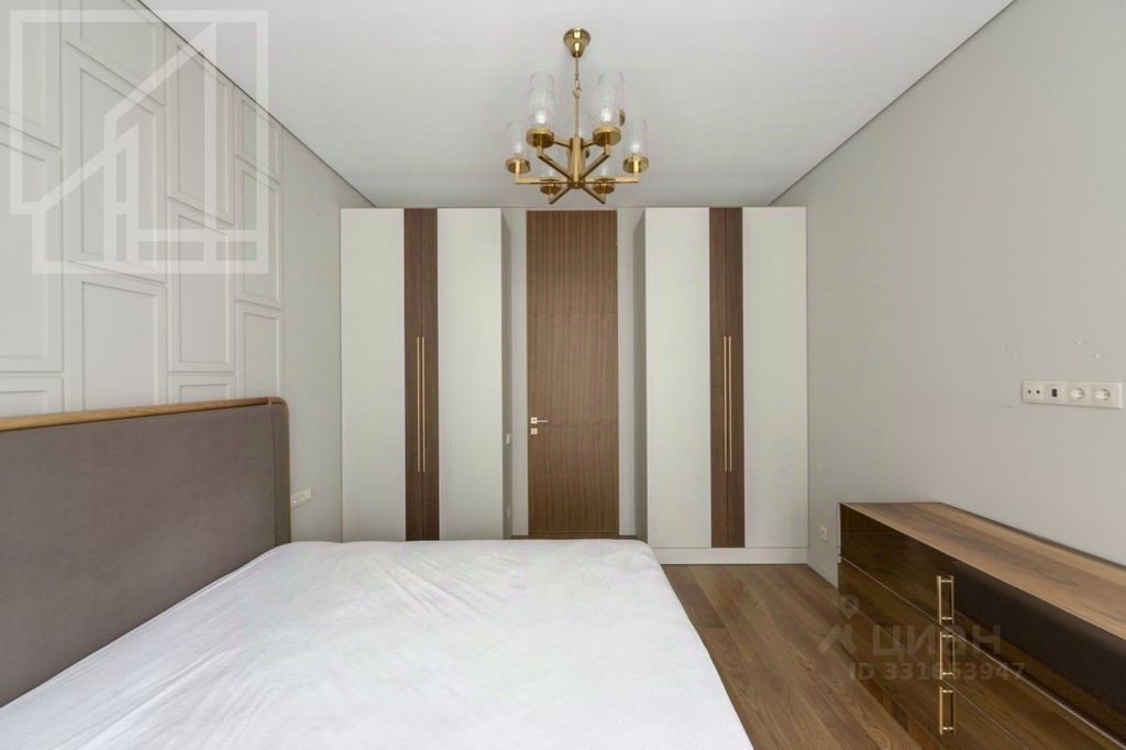 m. Aminyevskaya: Apartment, 3-rooms