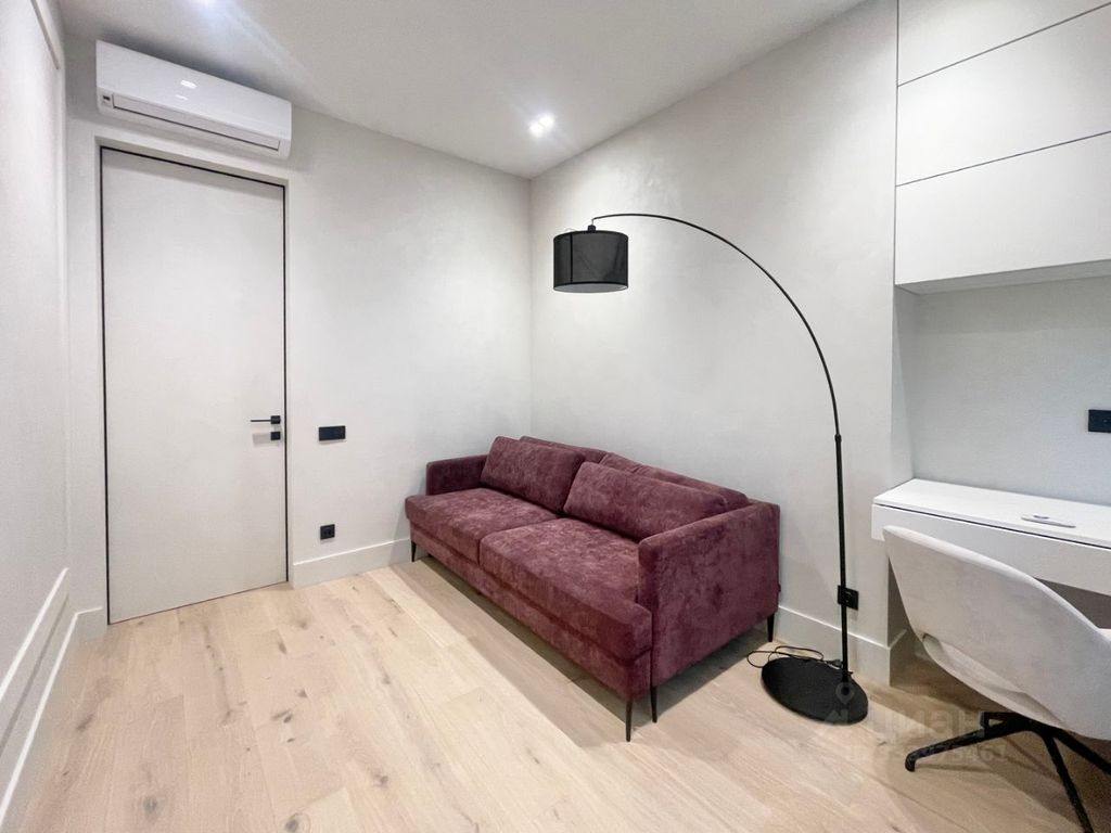 m. Delovoy tsentr (Vystavochnaya): Apartment, 3-rooms