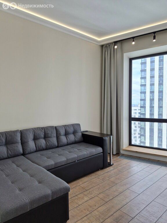 m. Narodnoe Opolchenie: Apartment, 2-rooms