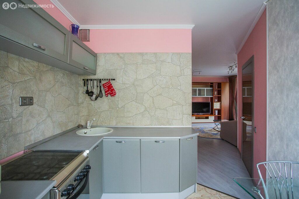 m. Tverskaya: Apartment, 2-rooms