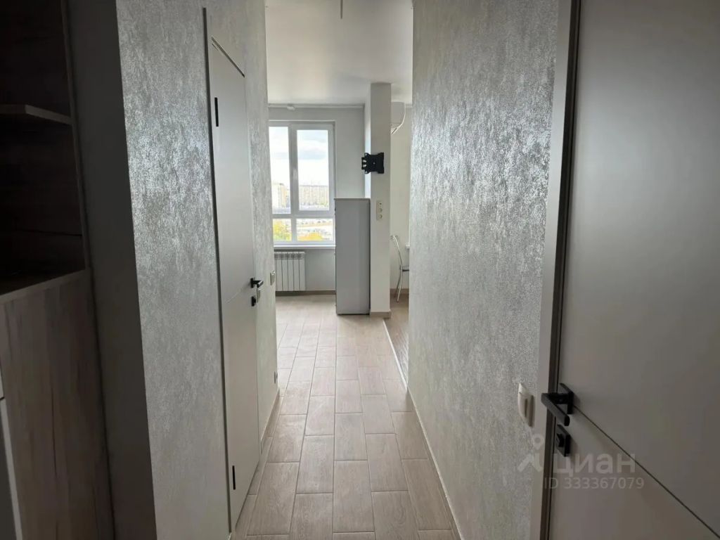 m. Lukhmanovskaya: Apartment, 2-rooms