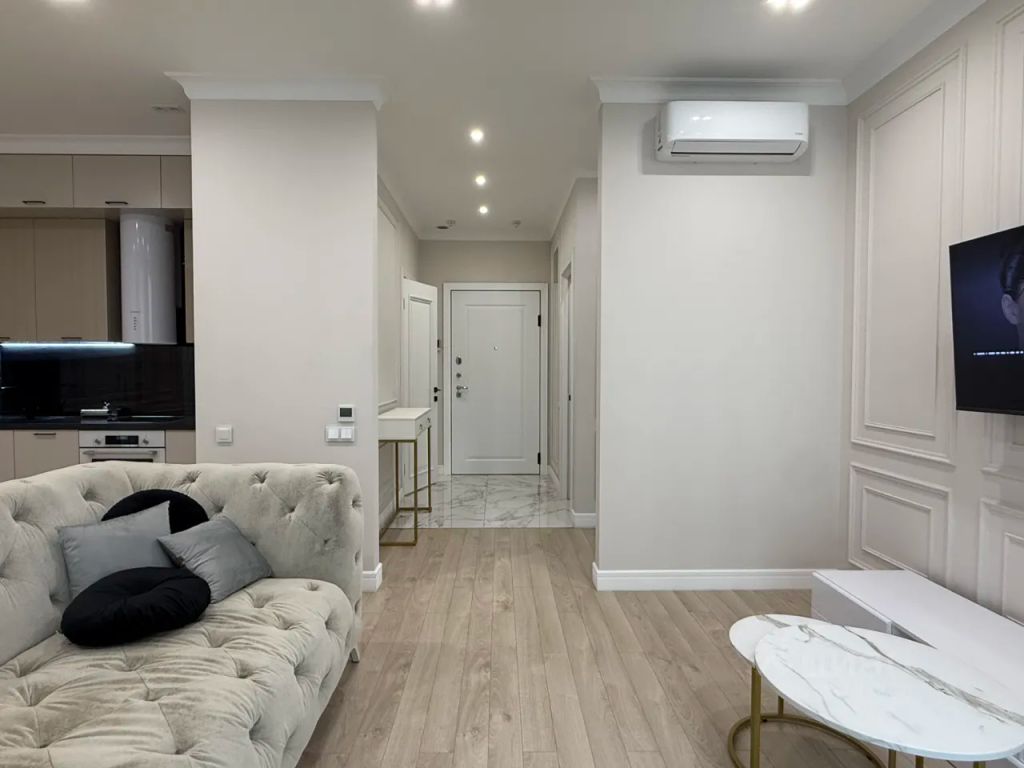 m. Ulitsa 1905 goda: Apartment, 2-rooms