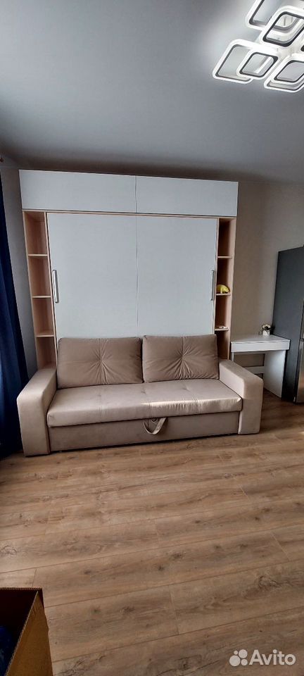 m. Lukhmanovskaya: Apartment, studio