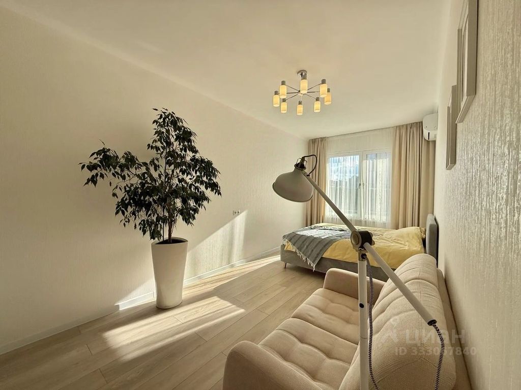 m. Oktyabrskoe pole: Apartment, 1-rooms