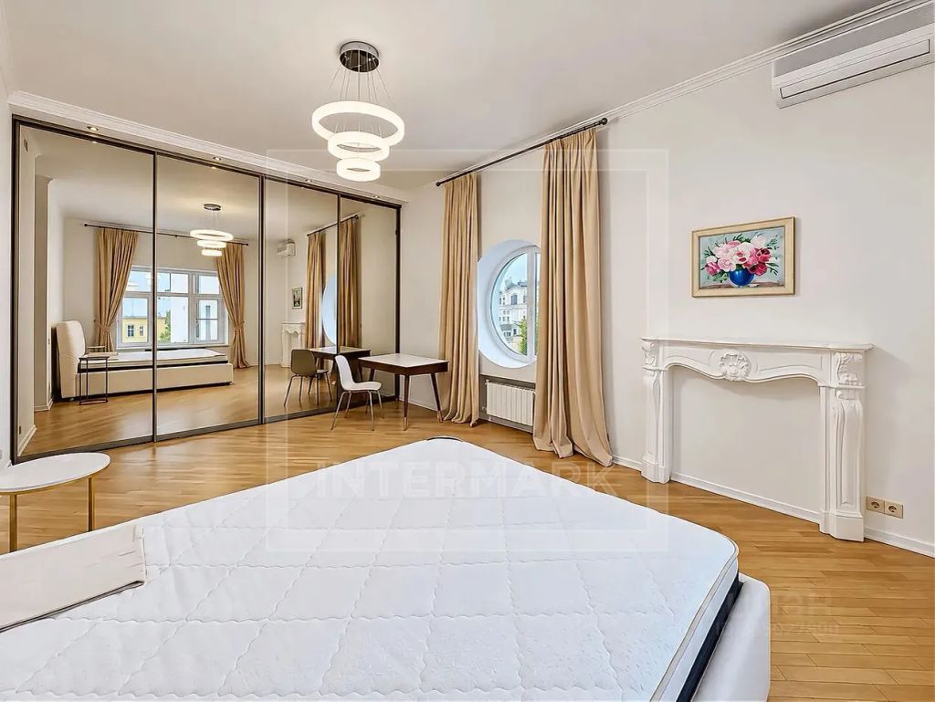 m. Park kultury: Apartment, 4-rooms