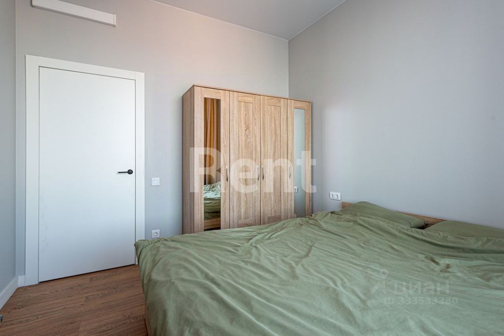 m. Verkhnie Kotly: Apartment, 2-rooms
