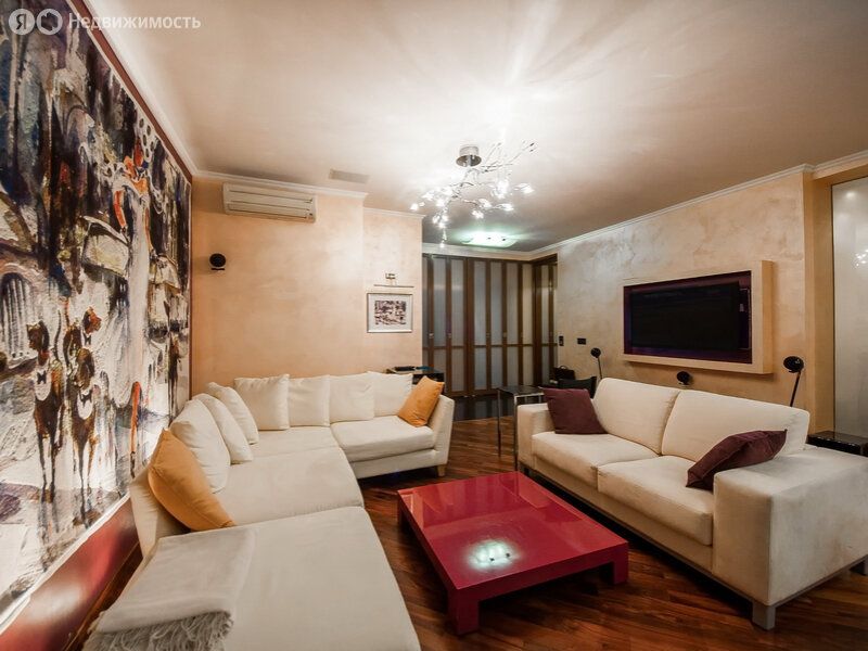m. Akademicheskaya: Apartment, 3-rooms