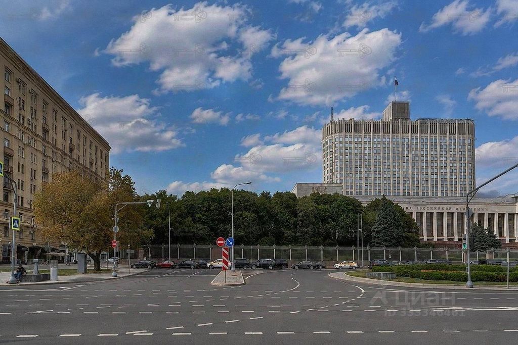 m. Krasnopresnenskaya: Apartment, 3-rooms