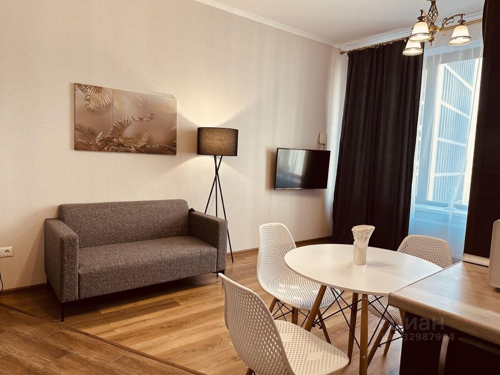 m. Shelepikha: Apartment, studio
