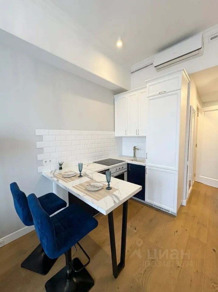 m. Smolenskaya: Apartment, 2-rooms